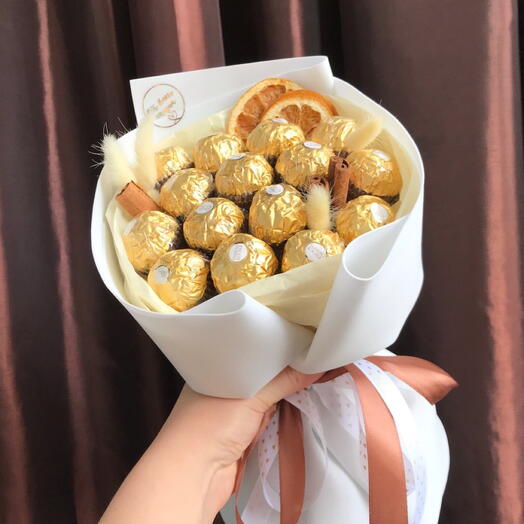 Мини букетик из конфет Ferrero