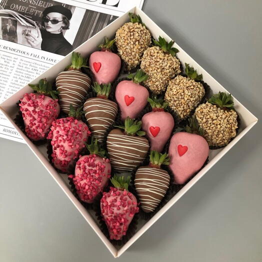 Клубника в шоколаде BERRY PREMIUM (16 ягод)