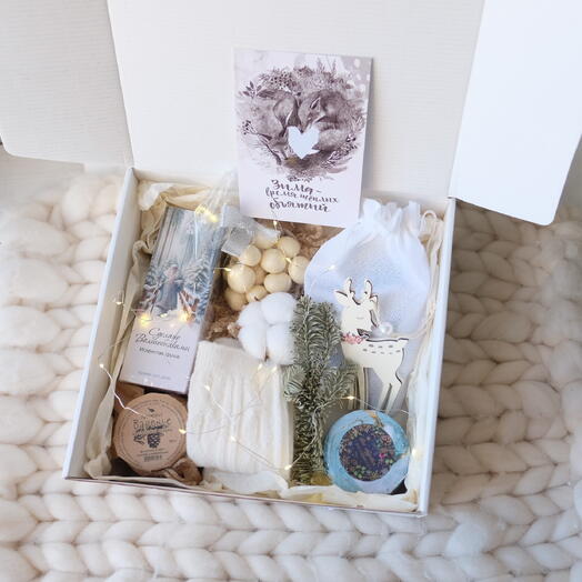 Подарочный набор на новый год для девушки "Снежный"