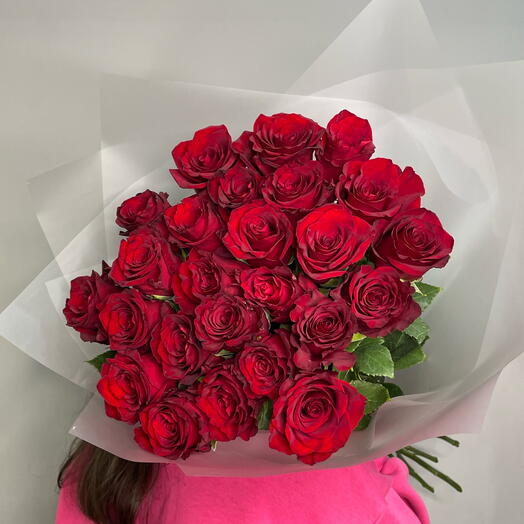 Премиум розы в упаковке 25