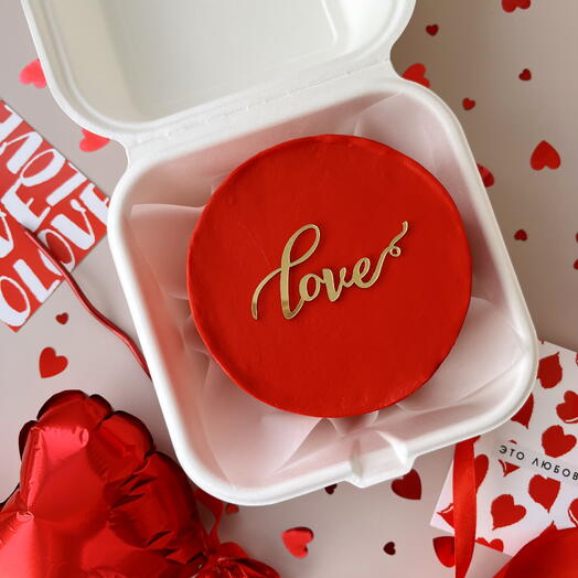 Бенто-торт «love» с красным шариком на 14 февраля