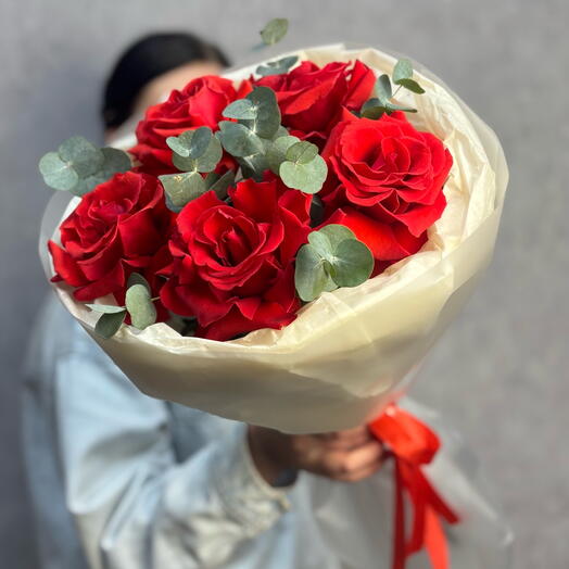 Шикарный букет из французских роз