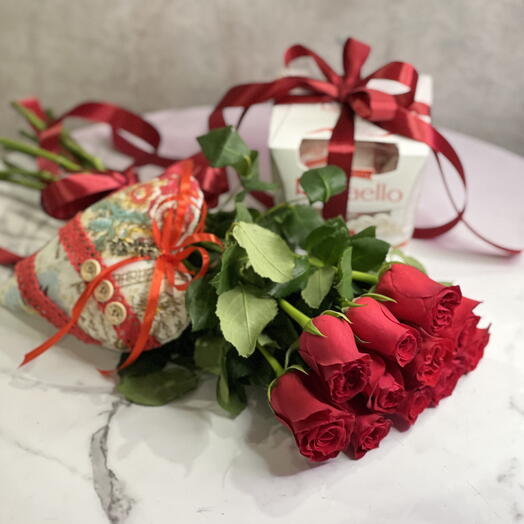 Кенийская Роза с Рафаэлло и сердцем