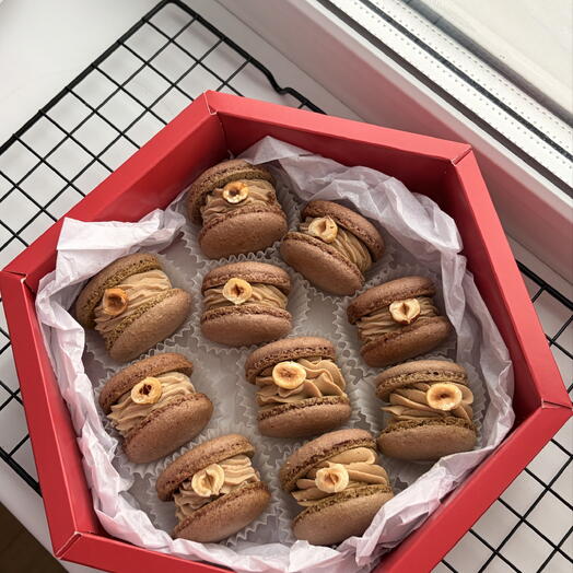Макарон кофе-фундук