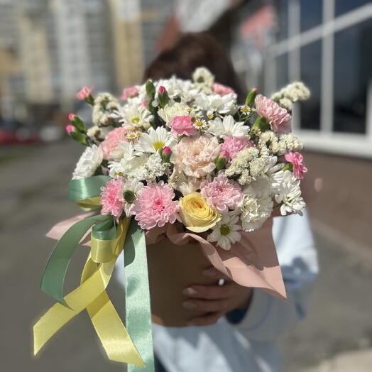 Сборная композиция в нежных тонах