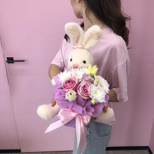 С игрушкой☺️