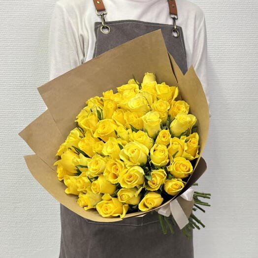 💛Огненный букет желтой кенийской розы 51шт 008
