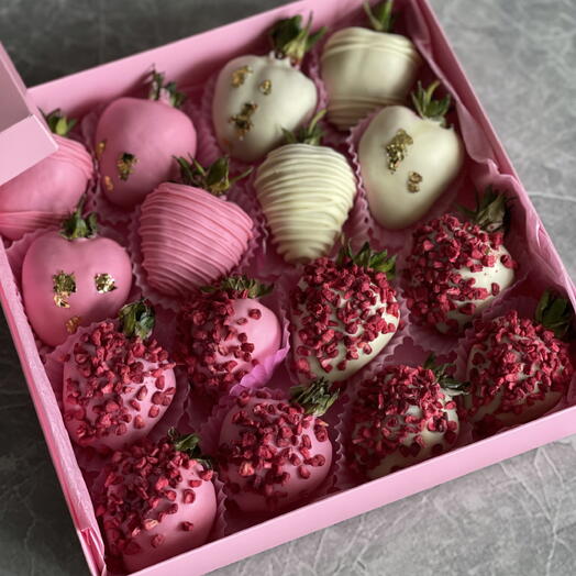 Хочу ещё 🍓 клубника в шоколаде