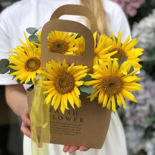 🌻🌻🌻 Подсолнухи в крафтовой сумочке Fresh flowers