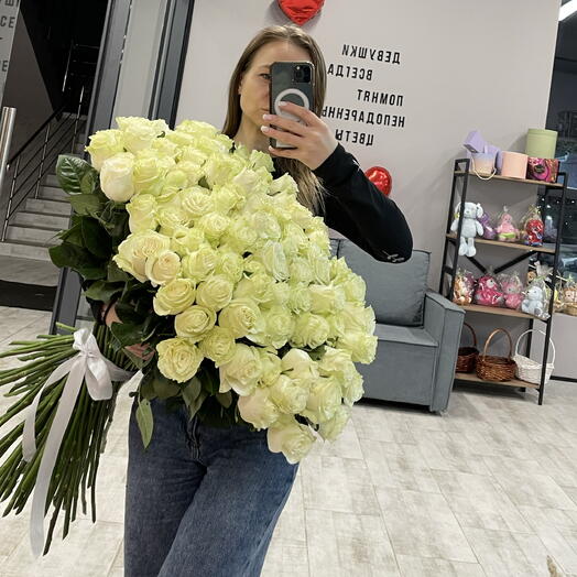 101 белая роза 70см