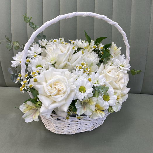 🤍 Корзина белых цветов BLOOM ROOM
