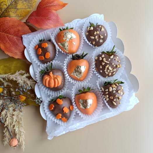 Бокс из клубники в шоколаде "Pumpkin"
