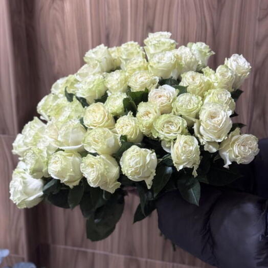 Букет из 51 белой розы