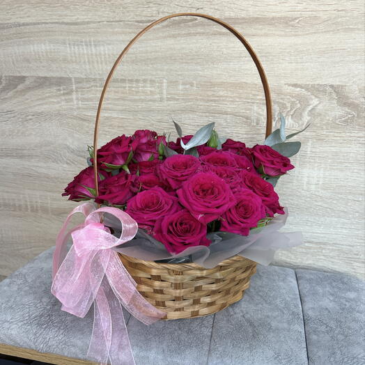 Корзинка с кустовой розой 🌷