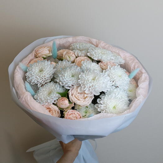 Букет из хризантем и кустовой розы 🌷