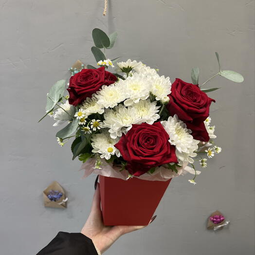 композиция с красной розой