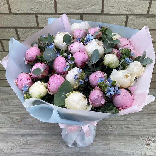 25 peonies and blue flowers
