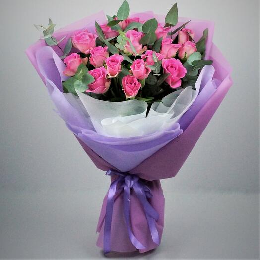 19 pink roses 60 cm with eucalyptus