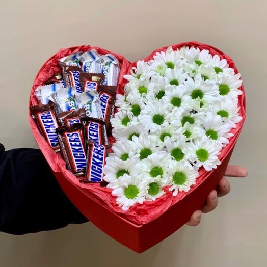 Heart with flowers and sweets size *M*