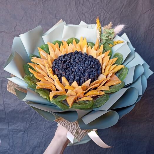 Bouquet of dried fruits "Sunflower"