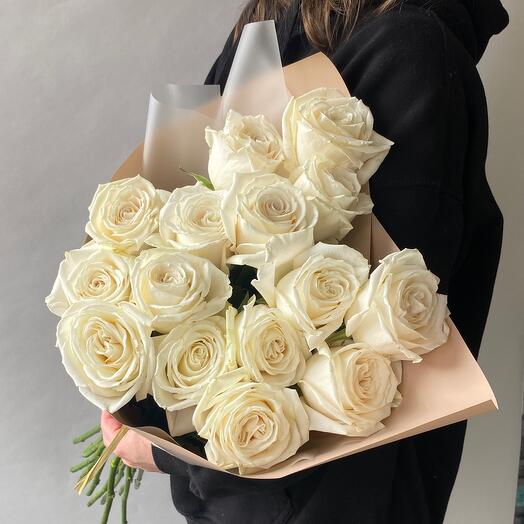 Bouquet of 15 white roses
