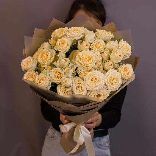 Ramo de rosas de arbusto cremoso 9pcs