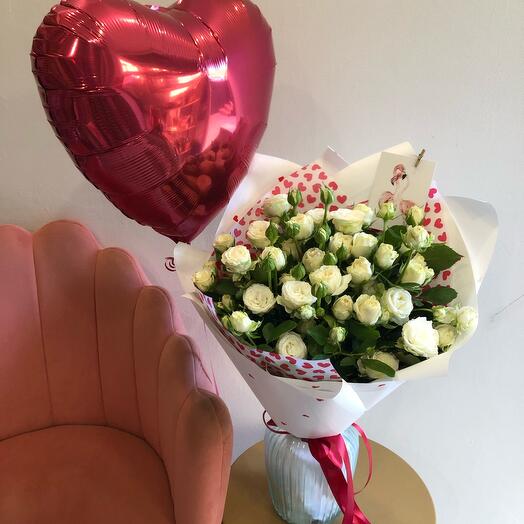 Bouquet of white bush roses