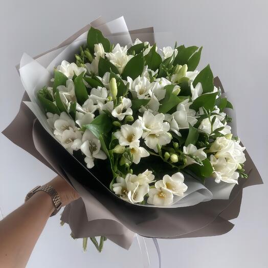 Фрезия с рускусом
