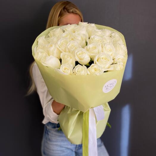 Белоснежные розы 31 Proud Эквадор