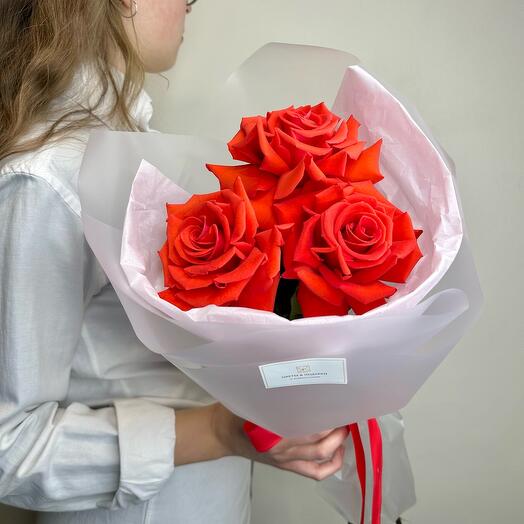 A compliment bouquet of roses