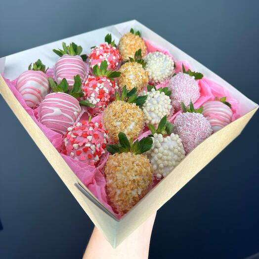 Клубника в шоколаде «I love»