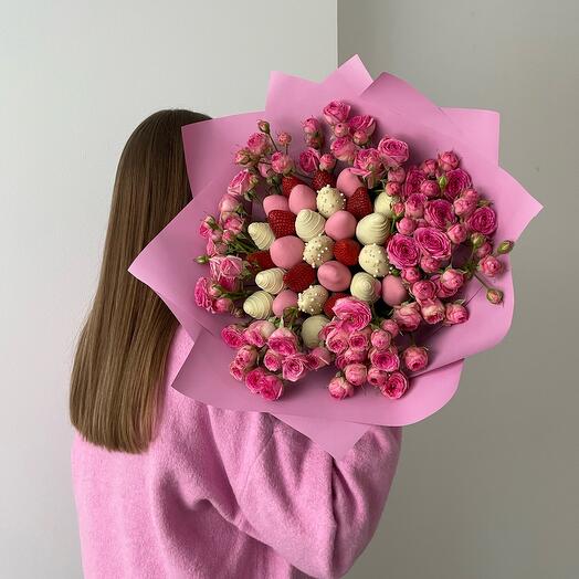 Букет 27🍓 + 7кустовых роз