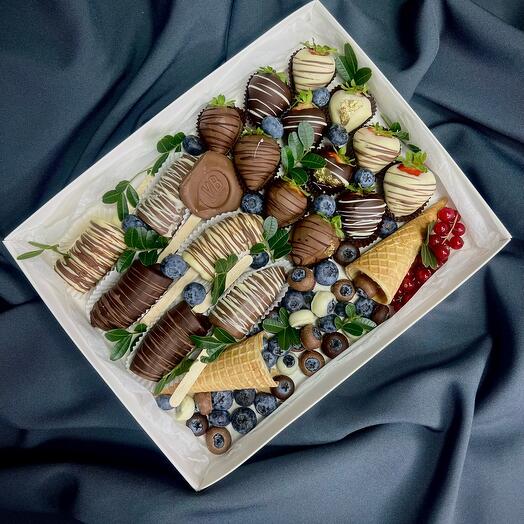 Клубника+бананы+голубика в бельгийском шоколаде