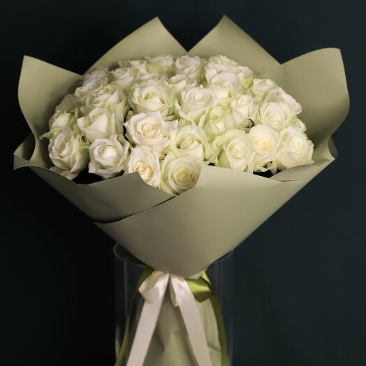 Ramo de 31 rosas blancas por paquete