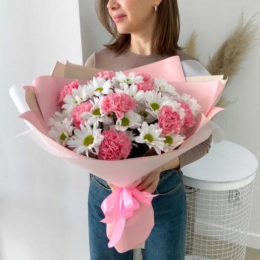 Bouquet of pink carnations