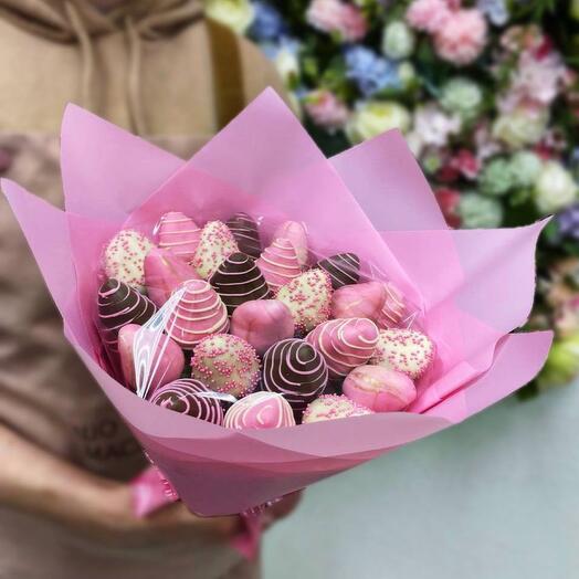 Strawberry bouquet "lots and delicious"