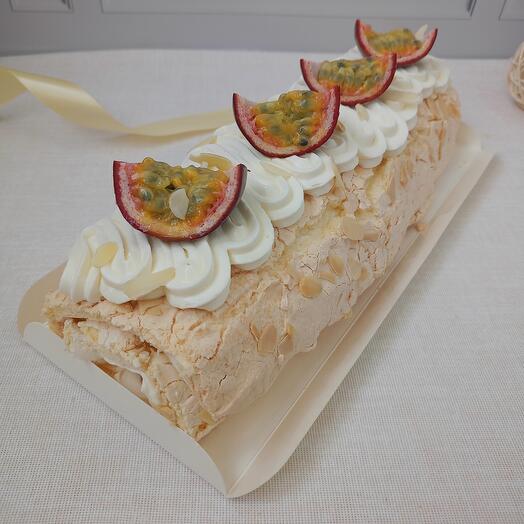 Меренговый рулет манго-маракуйя