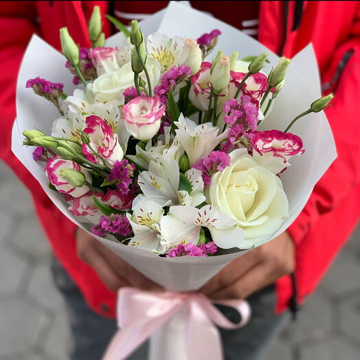 Букет из микс цветов