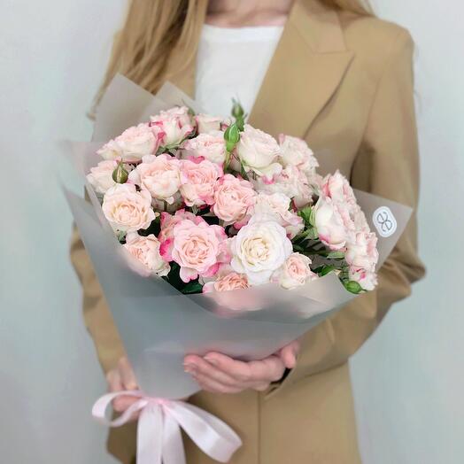 Монобукет из 7 розовых кустовых роз "Рефлекс"