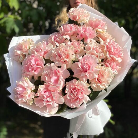 Букет «Полёт бабочек» из 21 французской розы 🦋
