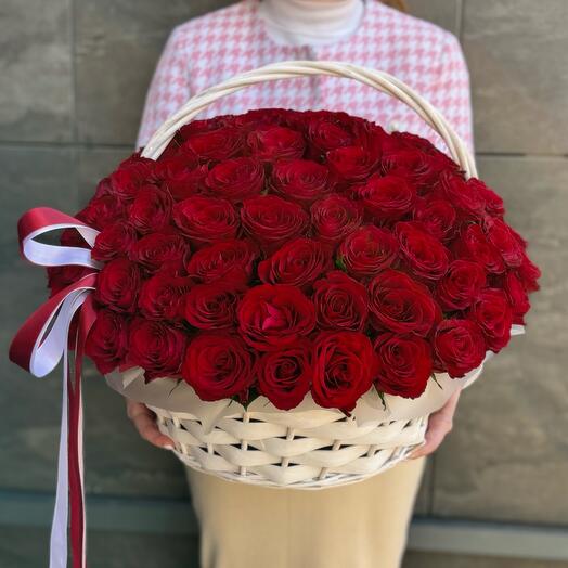 Корзина с цветами 101 роза