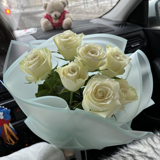 7 роз