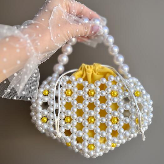 Сумка-сердце женская из бусин CAMOMILLE