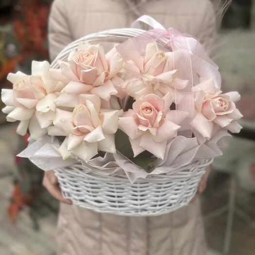 Корзина французских роз