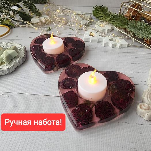Подарочный набор "Два сердца " красные розы