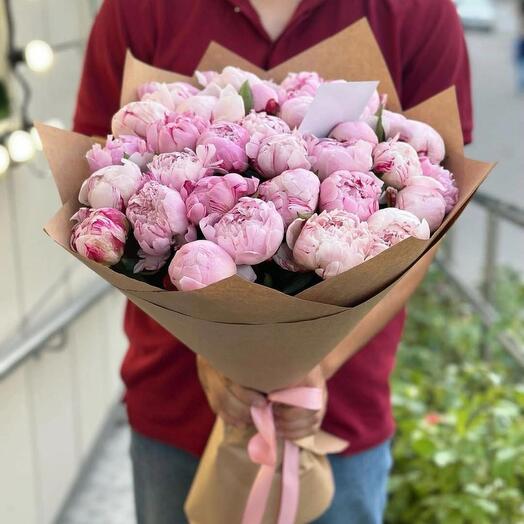 31 розовый пион