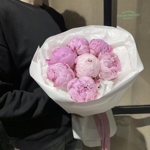 Bouquet of 7 pink peonies