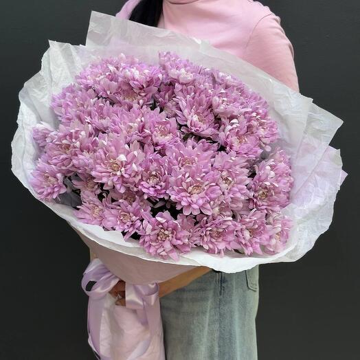 Букет из сиреневых хризантем