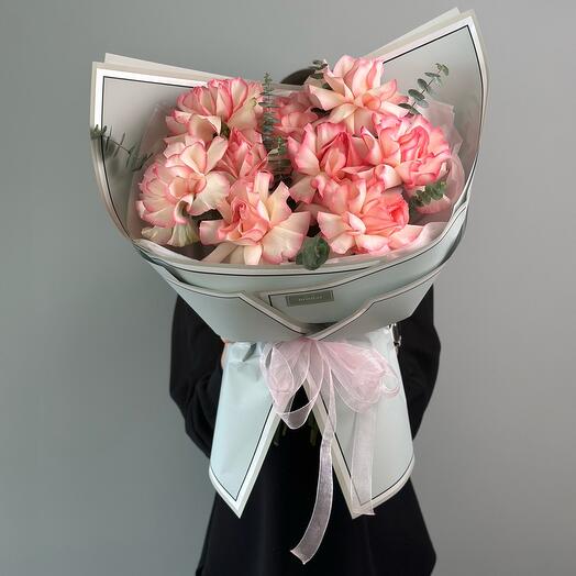 Букет из нежных французских роз