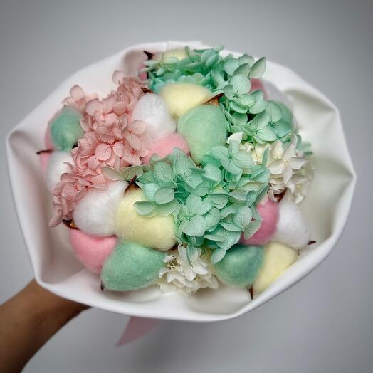 Букет из Гортензии Стабилизированной и Хлопка "Cotton candy"